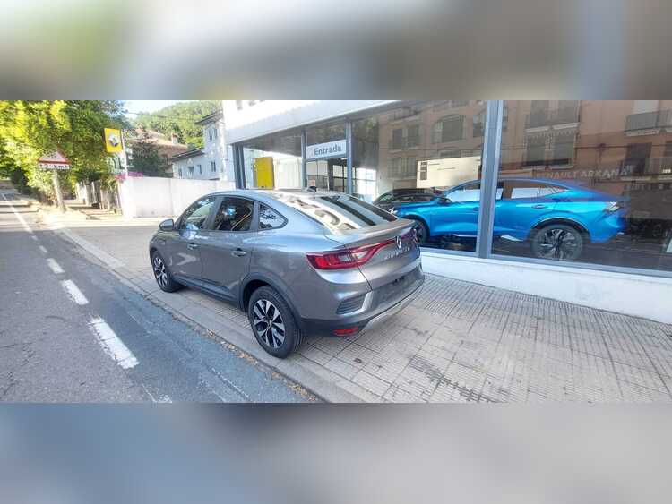 Renault Arkana 1.3 TCE 140CV foto 4